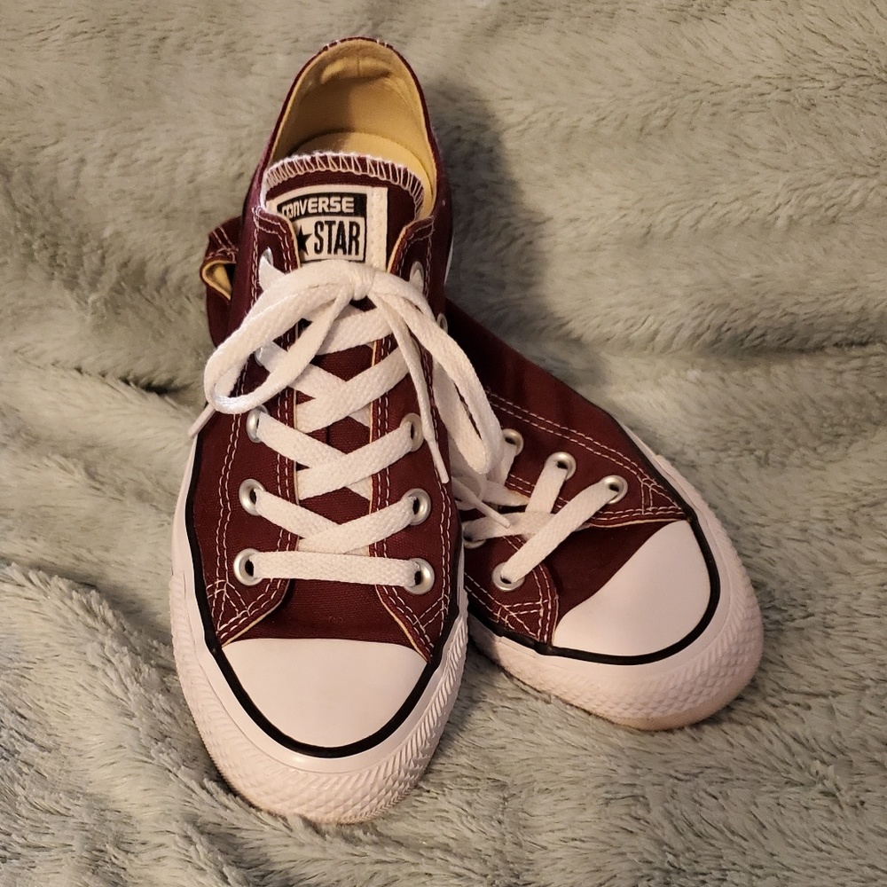 Converse sneakers size 4 mens and 6 in womens